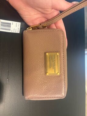 Marc Jacobs Pebbled Leather Wristlet in Blush Taupe with Gold Hardware